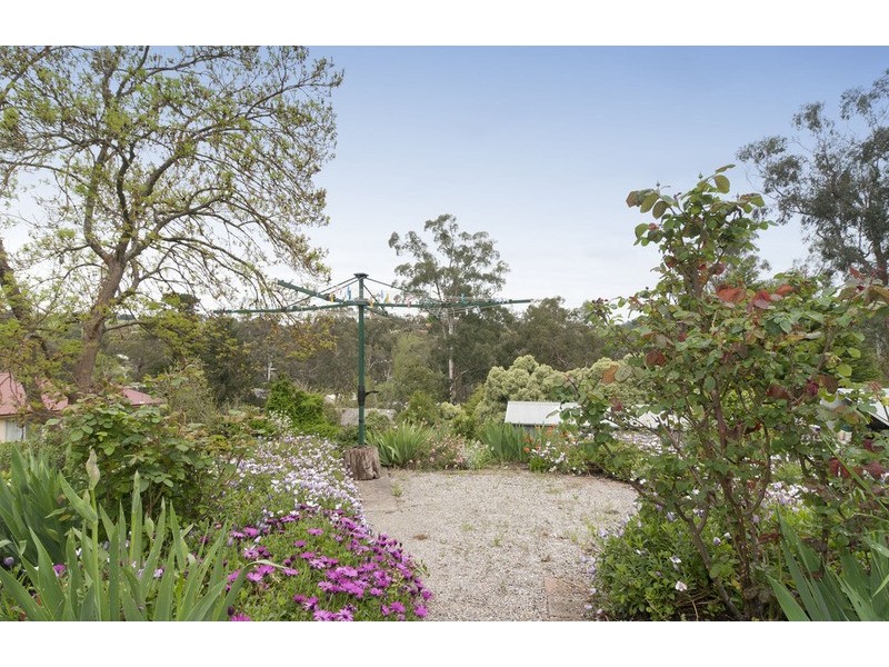 16 English Street, Seville VIC 3139