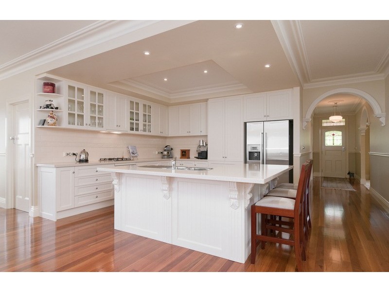 49 Valley Park Drive, Mooroolbark VIC 3138