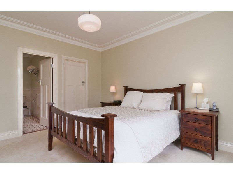 49 Valley Park Drive, Mooroolbark VIC 3138