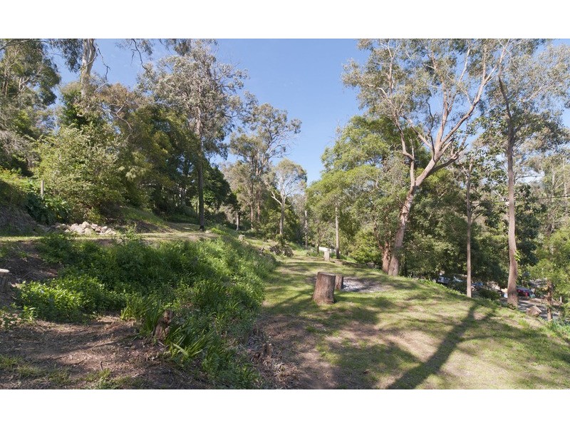 72 Commercial Road, Mount Evelyn VIC 3796