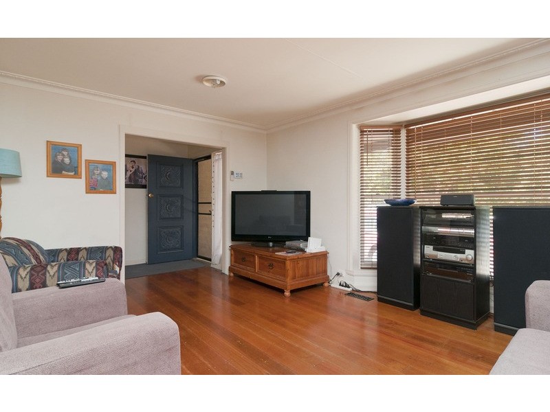 1/18 Bradman Avenue, Mount Evelyn VIC 3796