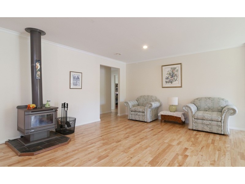 13 Newton Avenue, Mount Evelyn VIC 3796