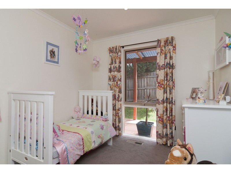 9 Stewart Avenue, Wandin North VIC 3139