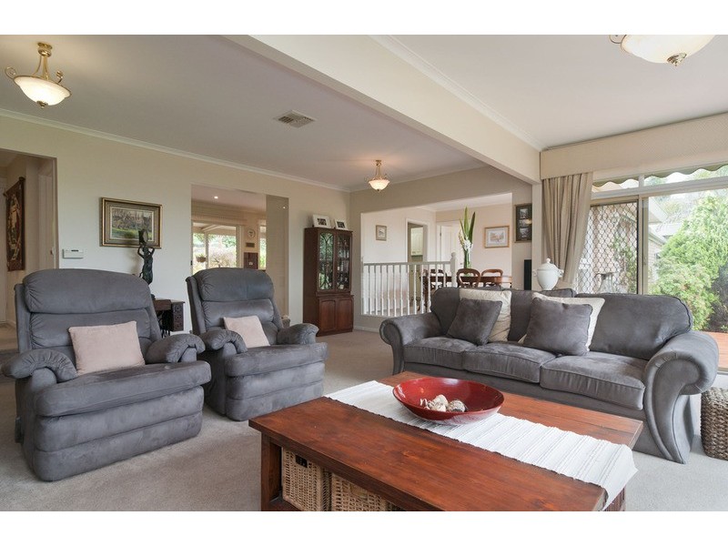 26-28 Francis Crescent, Mount Evelyn VIC 3796