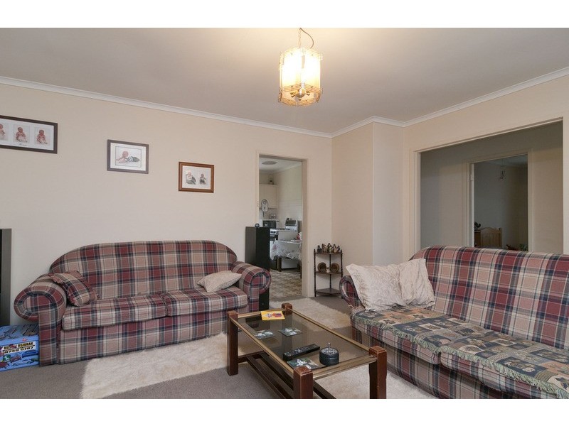 38 Blackburn Road, Mooroolbark VIC 3138