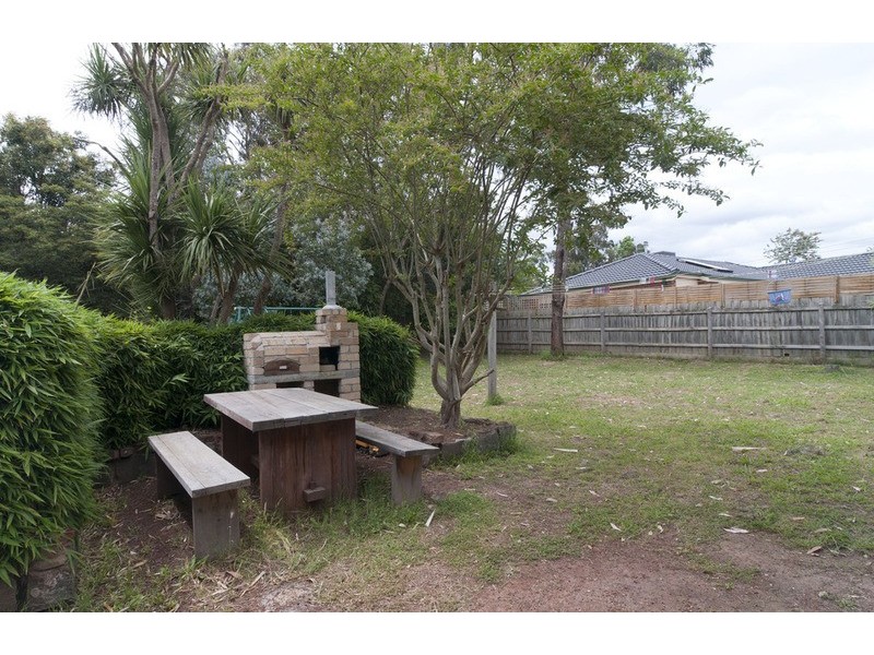 38 Blackburn Road, Mooroolbark VIC 3138