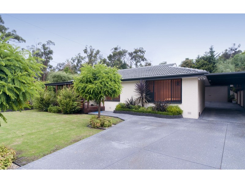 18 Tainton Street, Wandin North VIC 3139