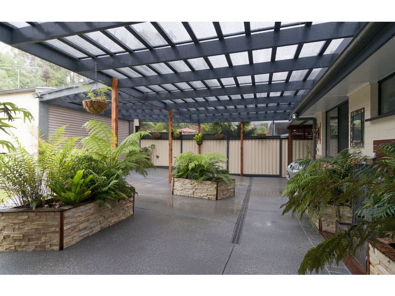 18 Tainton Street, Wandin North VIC 3139