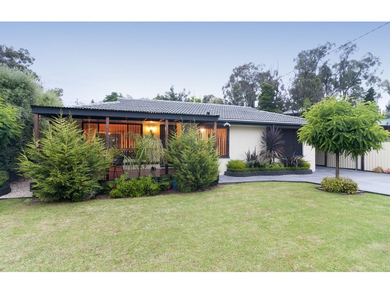 18 Tainton Street, Wandin North VIC 3139