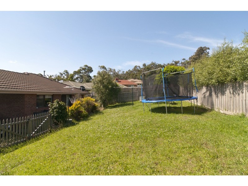 8 Rolaine Close, Lilydale VIC 3140
