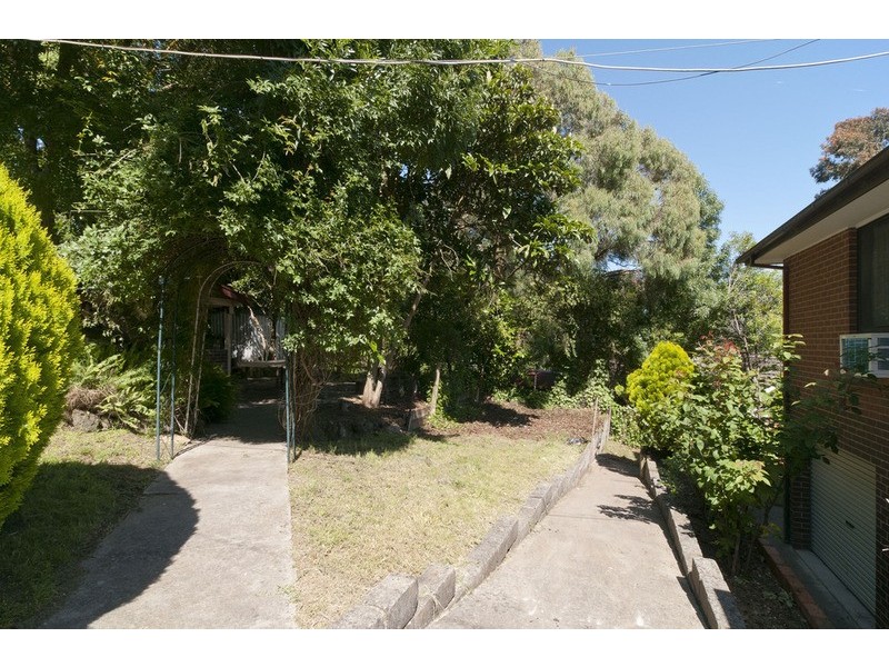 42 Irvine Street, Mount Evelyn VIC 3796
