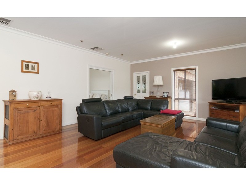 8 Renouf Court, Mount Evelyn VIC 3796