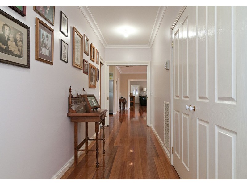 8 Renouf Court, Mount Evelyn VIC 3796