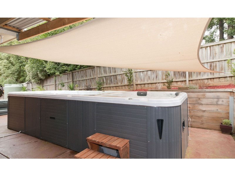 8 Renouf Court, Mount Evelyn VIC 3796