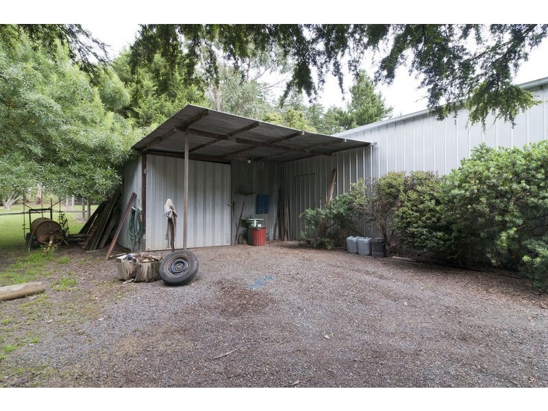 70 Connors Flat Road, Wandin North VIC 3139