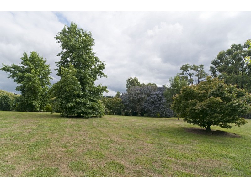 70 Connors Flat Road, Wandin North VIC 3139