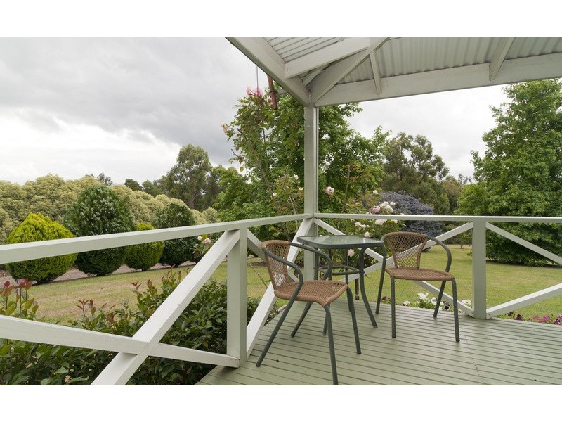 70 Connors Flat Road, Wandin North VIC 3139
