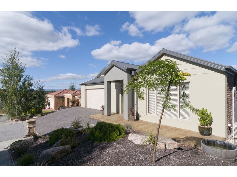 3 Viennese Way, Mooroolbark VIC 3138