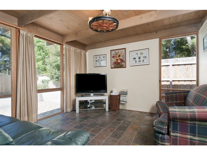 2/16 Wedderburn Crescent, Mount Evelyn VIC 3796