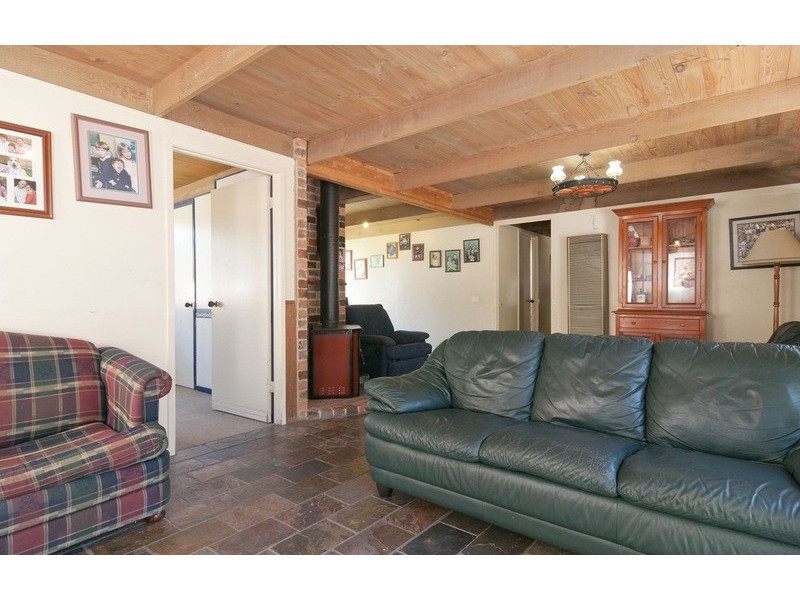 2/16 Wedderburn Crescent, Mount Evelyn VIC 3796