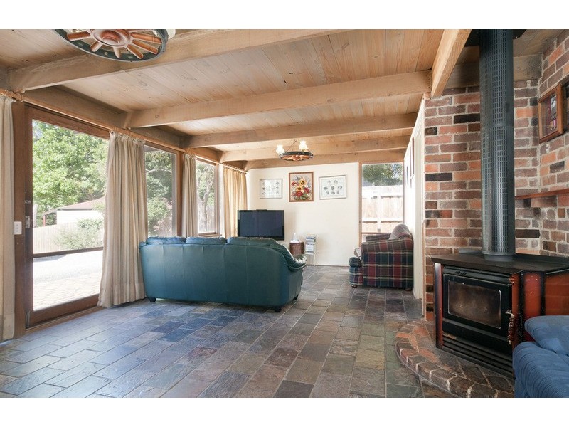 2/16 Wedderburn Crescent, Mount Evelyn VIC 3796