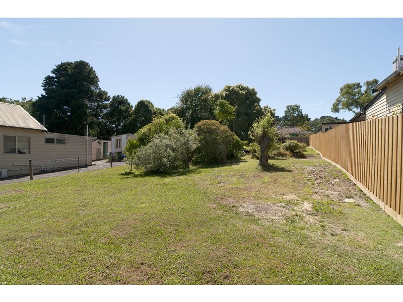 2a Gardner Parade, Mount Evelyn VIC 3796