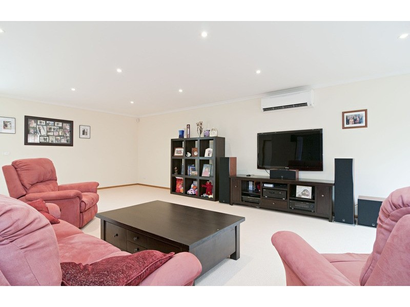 10 Verina Way, Lilydale VIC 3140