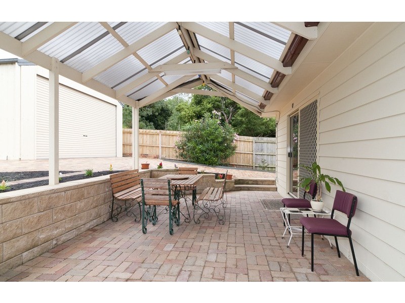 20 Stradbroke Road, Montrose VIC 3765