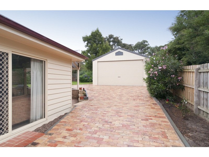 20 Stradbroke Road, Montrose VIC 3765