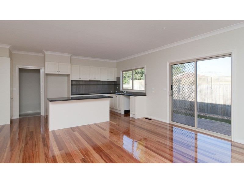14a Lena Grove, Kilsyth VIC 3137