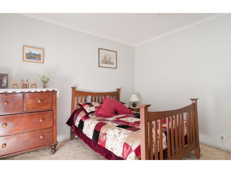 320 Warburton Highway, Wandin North VIC 3139