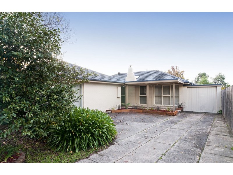 107 Cambridge Road, Mooroolbark VIC 3138