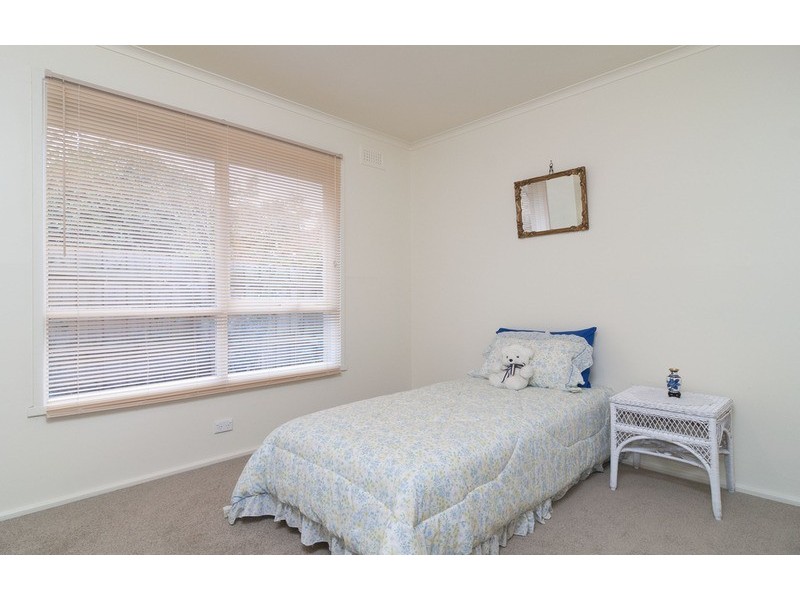107 Cambridge Road, Mooroolbark VIC 3138