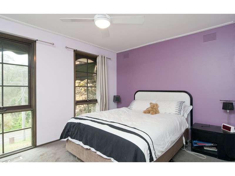 17 Olive Grove, Lilydale VIC 3140