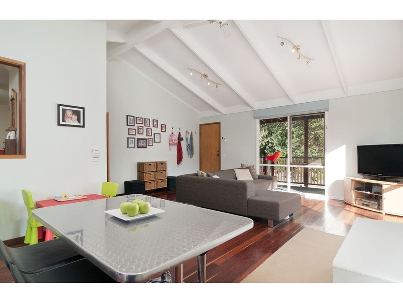 7 Edmond Crescent, Wandin North VIC 3139