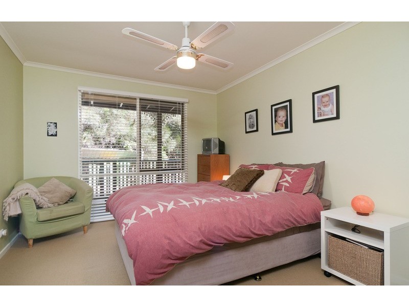 7 Edmond Crescent, Wandin North VIC 3139