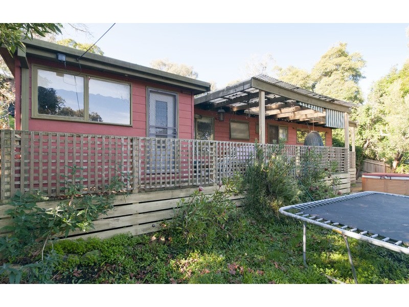 73 Johns Crescent, Mount Evelyn VIC 3796