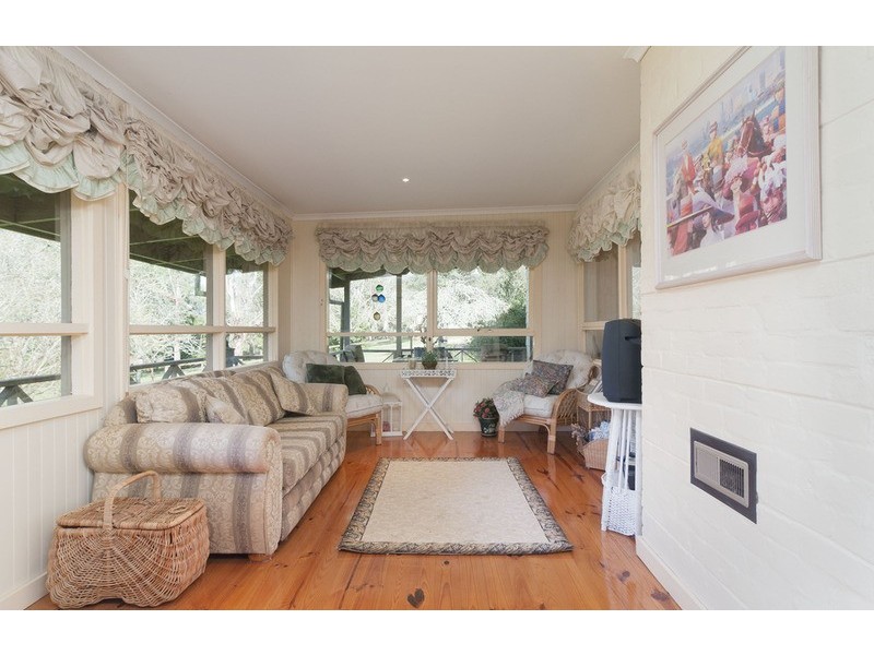 30 Wandin East Road, Wandin North VIC 3139