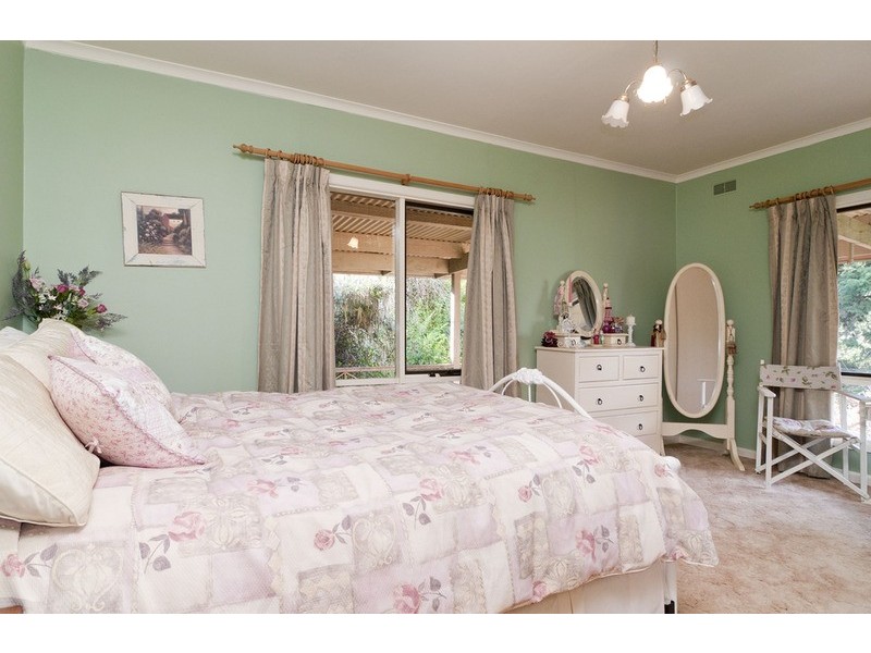 30 Wandin East Road, Wandin North VIC 3139