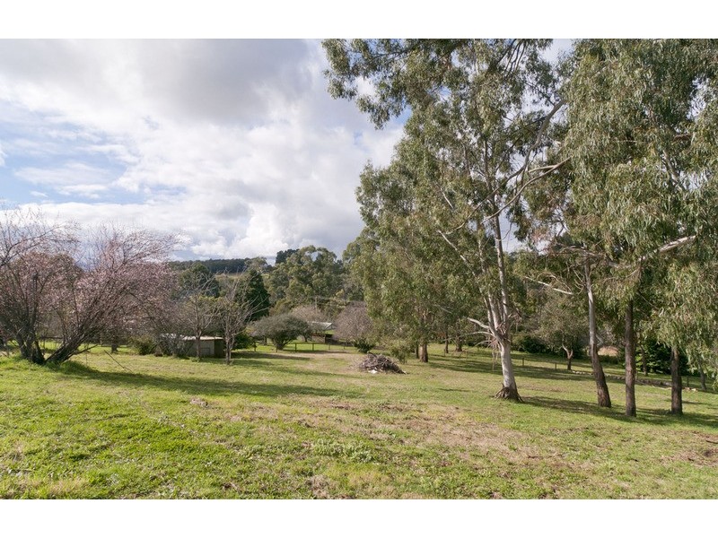 30 Wandin East Road, Wandin North VIC 3139