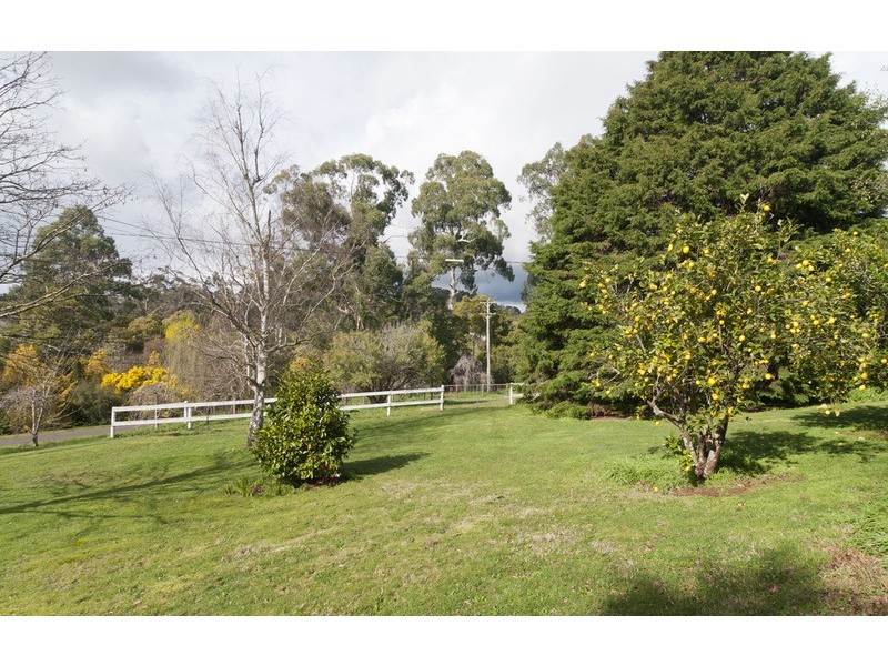 30 Wandin East Road, Wandin North VIC 3139