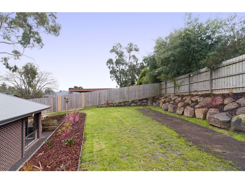 102 Hereford Road, Mount Evelyn VIC 3796