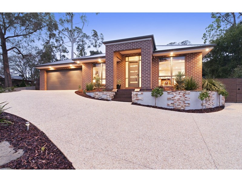 102 Hereford Road, Mount Evelyn VIC 3796