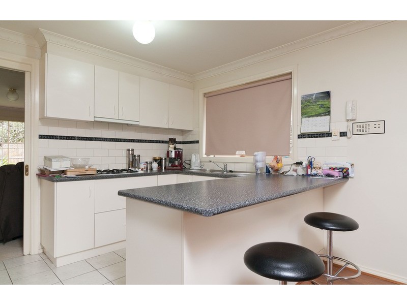 2/33 Vernon Street, Croydon VIC 3136