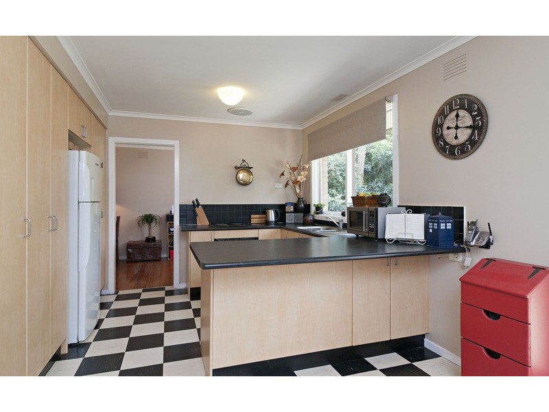 23 Railway Road, Mount Evelyn VIC 3796