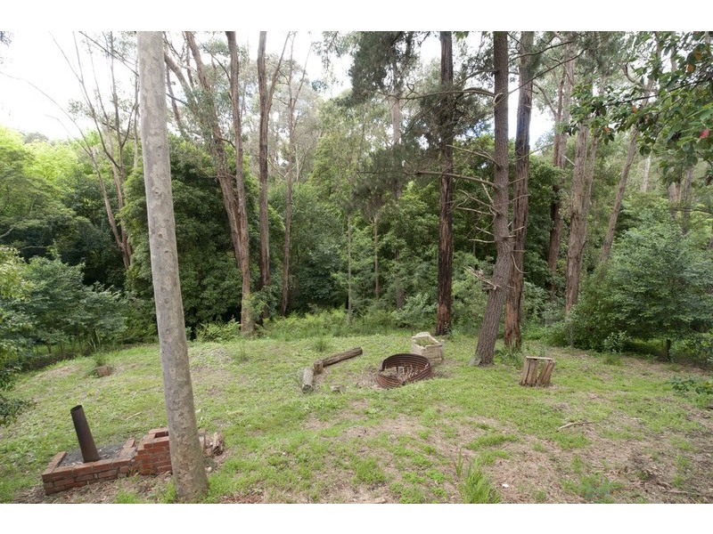 23 Railway Road, Mount Evelyn VIC 3796