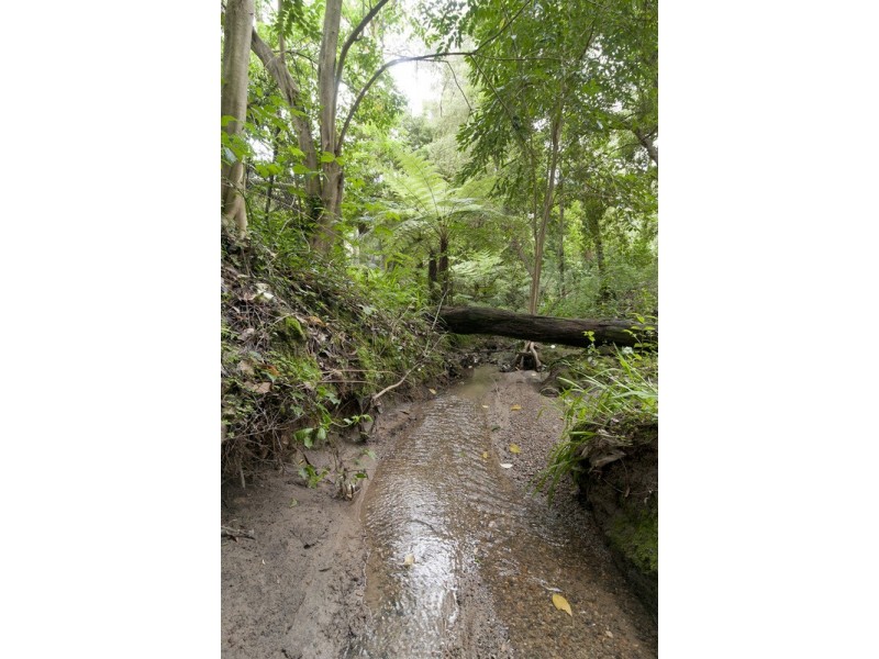 23 Railway Road, Mount Evelyn VIC 3796