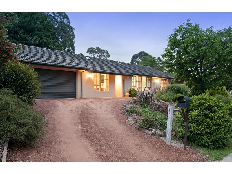 34 Francis Crescent, Mount Evelyn VIC 3796