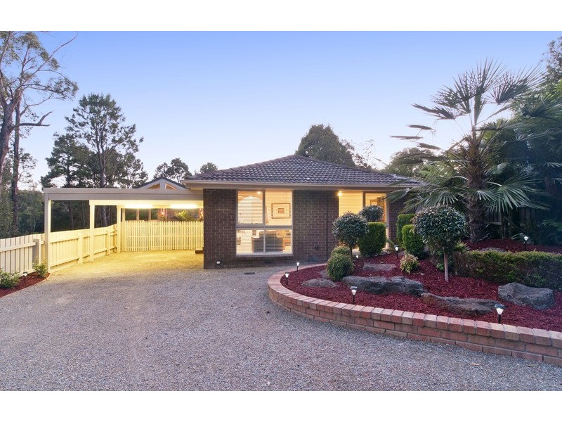 32 Wellington  Road, Wandin North VIC 3139