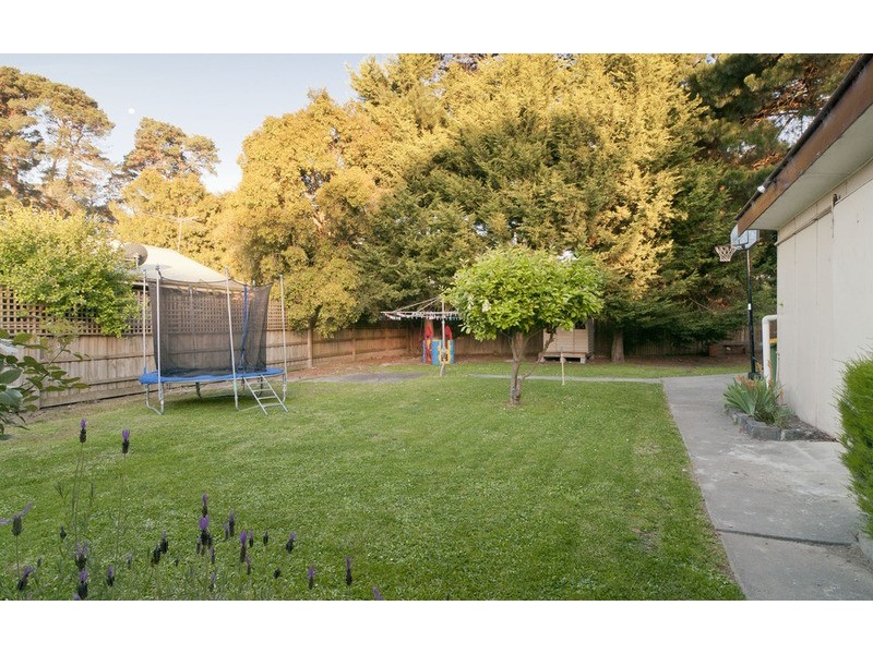 11 Elsie Grove, Mount Evelyn VIC 3796